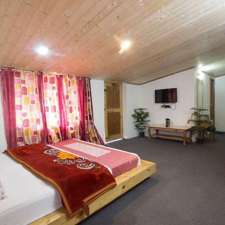 Hotel Utsav Manāli Exteriér fotografie