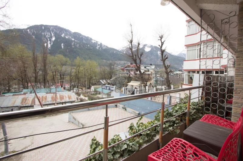 Hotel Utsav Manāli Exteriér fotografie